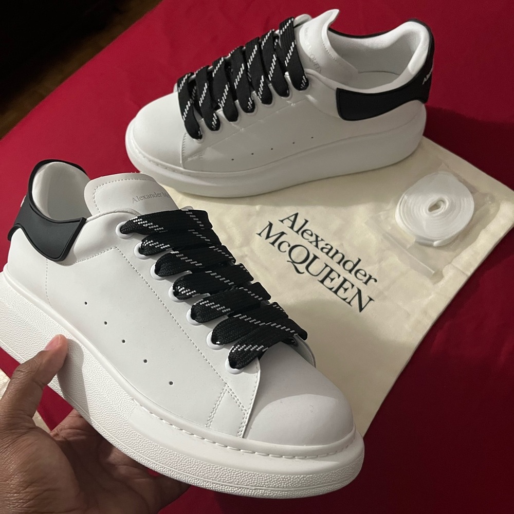 Alexander McQueen white/black Size 45